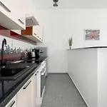 Modern Near Mtp By Renters Apartment Posen